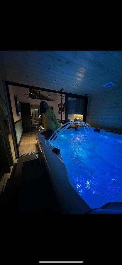 Les Suites De Stanislas Jacuzzi & Spa Nancy Exteriér fotografie