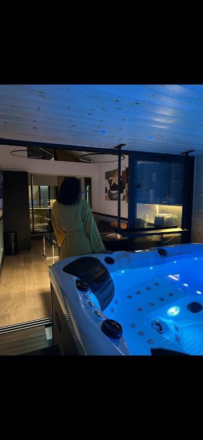 Les Suites De Stanislas Jacuzzi & Spa Nancy Exteriér fotografie